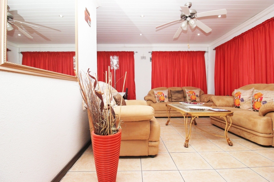 3 Bedroom Property for Sale in Rosedale Western Cape